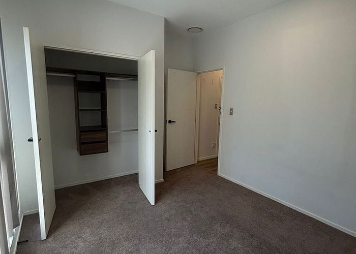  at 32 Lime Hill Rise, Flat Bush, Manukau City, Auckland