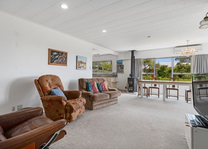  at 2 Knox Place, Greerton, Tauranga