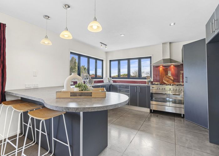  at 122 Surrey Hill Road, Oakura, New Plymouth, Taranaki