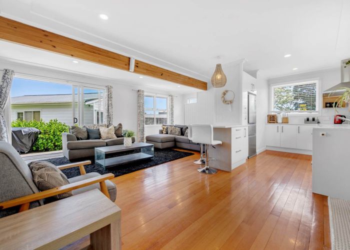  at 34 Bell Road, Beachlands, Manukau City, Auckland