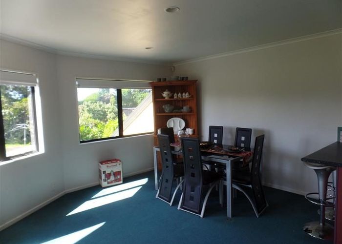  at 33 Vanguard Road, Kelston, Waitakere City, Auckland