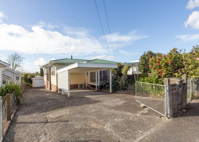  at 6 Keats Place, Blockhouse Bay, Auckland City, Auckland