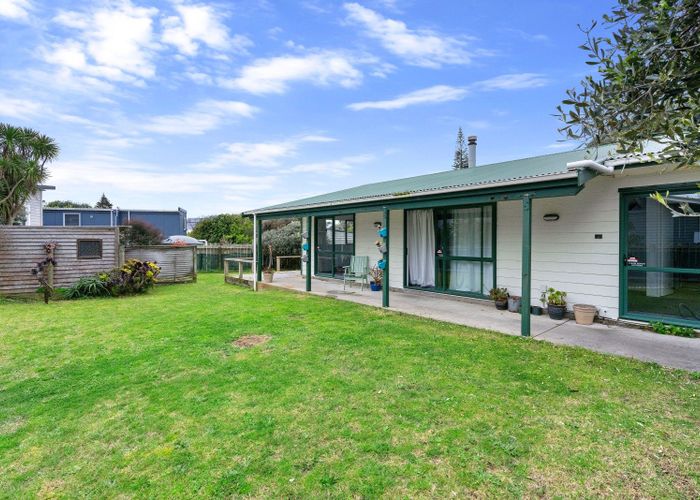  at 14 Karaka Street, Otaki Beach, Otaki