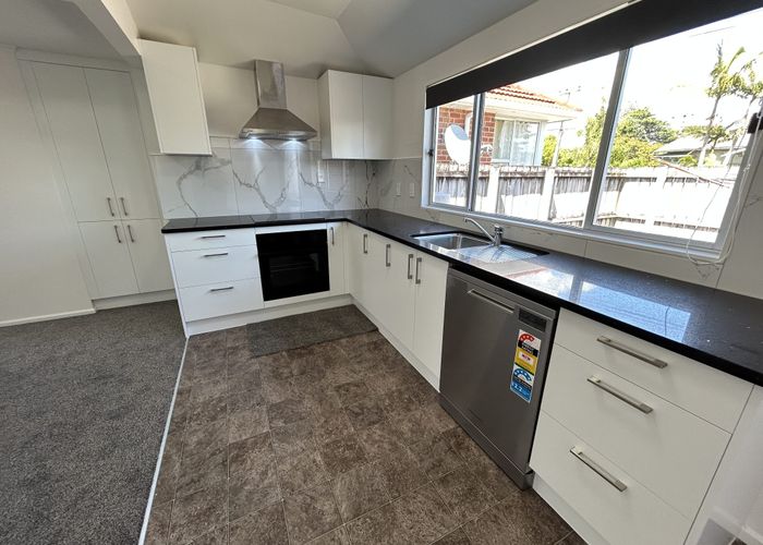  at 393B West Coast Road, Glen Eden, Waitakere City, Auckland