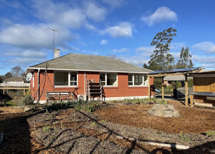  at 15 Kennard Crescent, Karitane, Waikouaiti