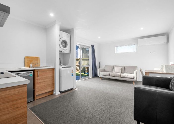  at 33 Sandleigh Road, Hamilton Lake, Hamilton, Waikato