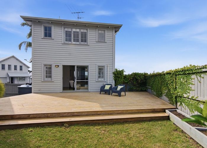  at 8/9 Georgia Terrace, Albany, North Shore City, Auckland