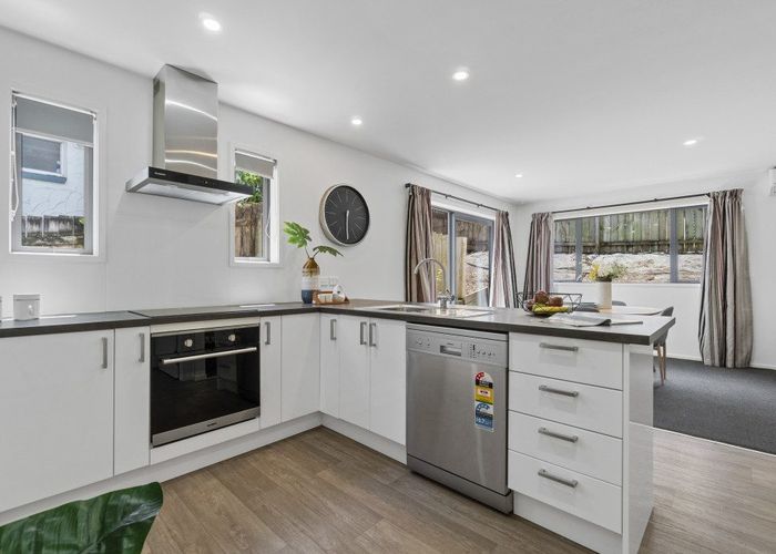  at 548B Glenfield Road, Glenfield, North Shore City, Auckland