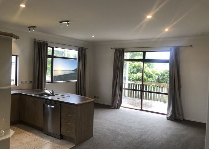  at 7 Pyrite Street, Westgate, Auckland