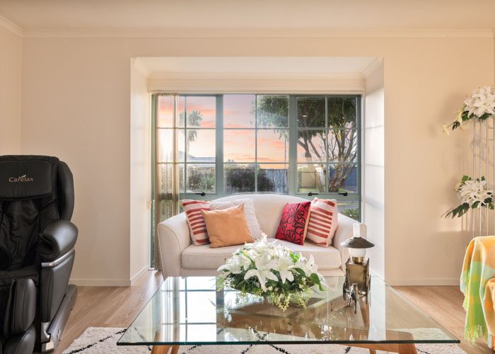  at 20 Freestone Place, Henderson, Auckland