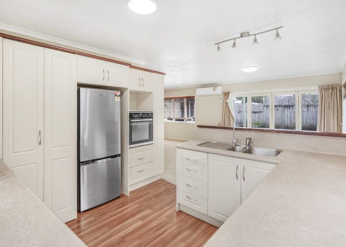  at 81 Dey Street, Hamilton East, Hamilton