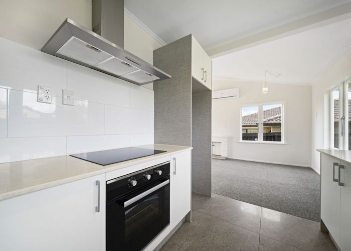  at 4/94 Pah Road, Papatoetoe, Manukau City, Auckland