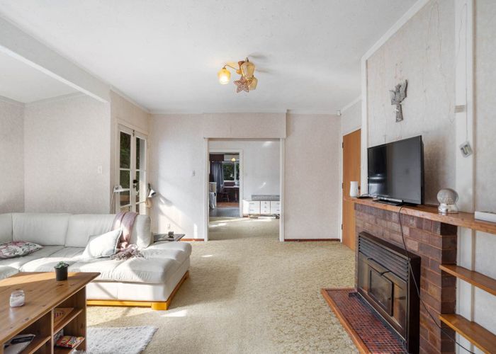  at 19 Renton Road, Mount Albert, Auckland City, Auckland