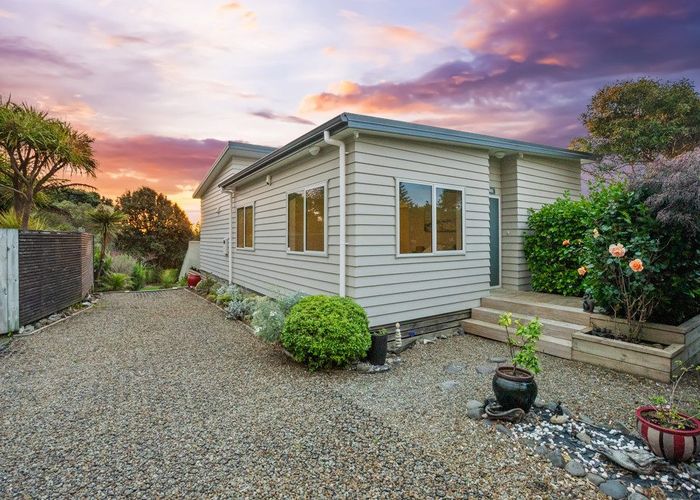  at 7B Titoki Road, Waikanae Beach, Kapiti Coast, Wellington