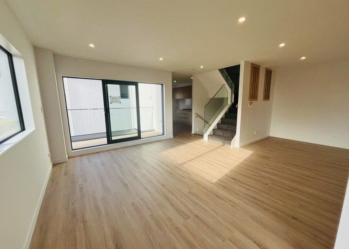  at 21 Monstedt Terrace, Windsor Park, North Shore City, Auckland