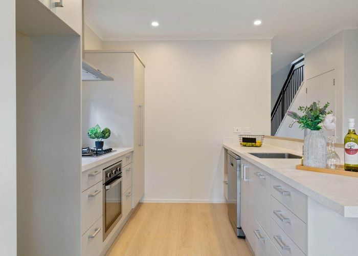 at 55 Matairangi Avenue, Totara Heights, Manukau City, Auckland