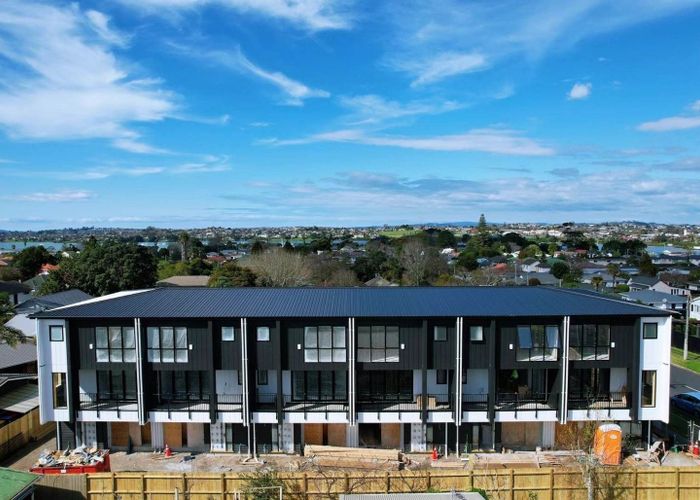  at 18B Kings Road, Panmure, Auckland City, Auckland
