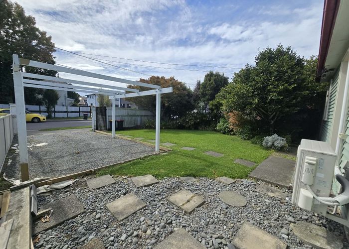  at 6 Dunarnan Street, Avonside, Christchurch City, Canterbury
