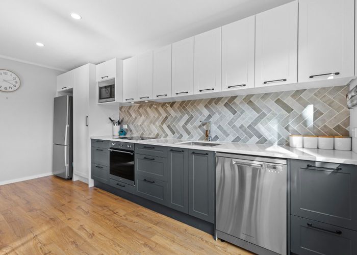  at 14 Oldham Place, Browns Bay, North Shore City, Auckland