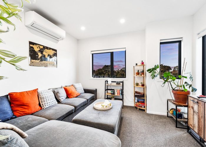  at 26/28 Westgate Drive, Westgate, Waitakere City, Auckland