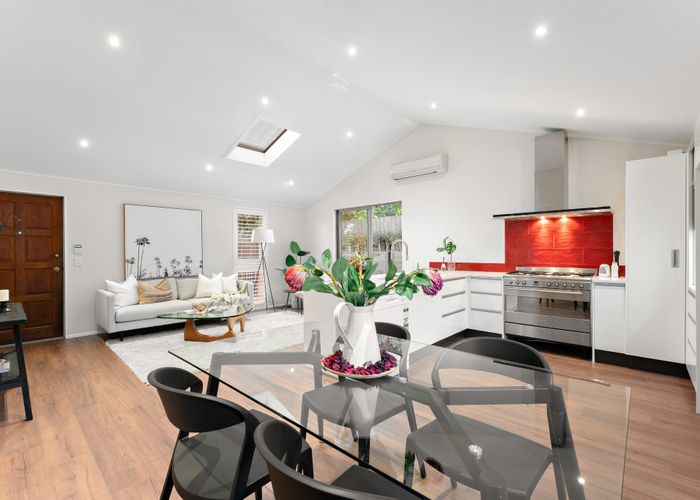  at 2/17 Fernwood Grove, Bayview, North Shore City, Auckland