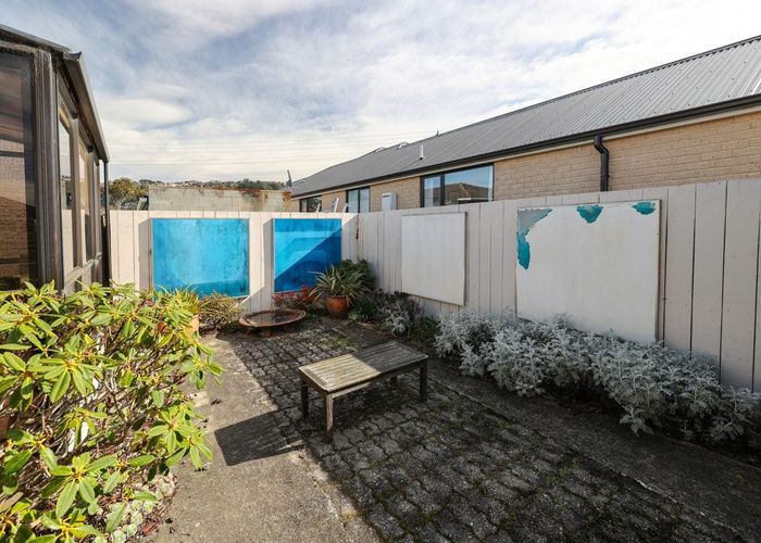  at 8 Nile Street, Saint Clair, Dunedin, Otago