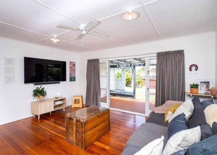  at 27 Magdalen Crescent, Pirimai, Napier, Hawke's Bay