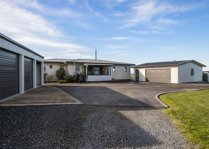  at 60 Hume Road, Aongatete, Katikati