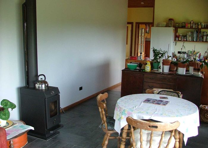  at 882 South Head Road, Helensville