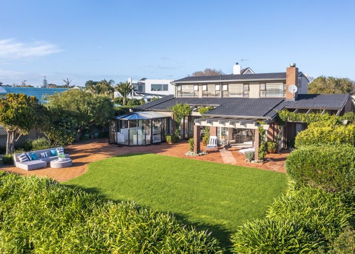  at 32 Bramley Drive, Farm Cove, Auckland