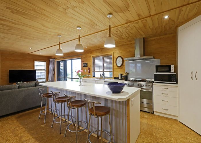  at 4 John Ross Place, Kairakau, Elsthorpe