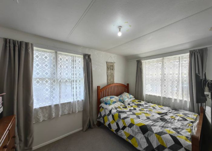  at 1/6A Kallu Crescent, Mount Roskill, Auckland City, Auckland