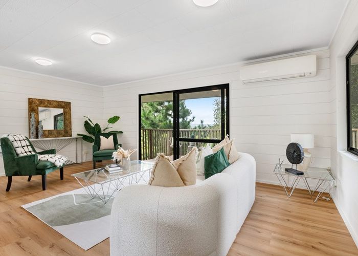  at 2/15 Pemberton Avenue, Bayview, North Shore City, Auckland