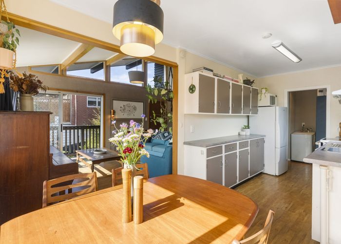  at 133 Forest Hill Road, Henderson, Auckland