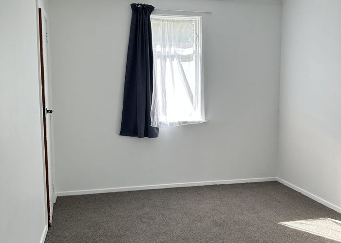  at 9 Berkshire Grove, Cannons Creek, Porirua, Wellington