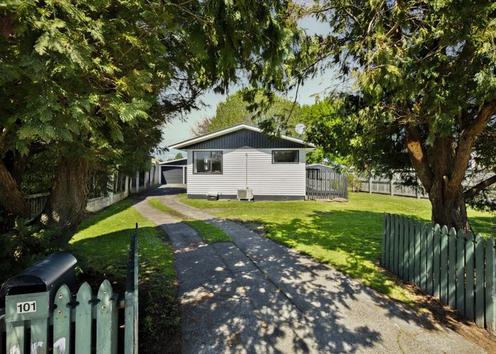  at 101 Collins Road, Melville, Hamilton