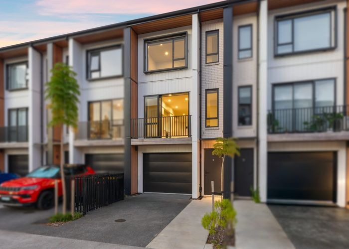  at 16 Beach Road, Hobsonville, Waitakere City, Auckland