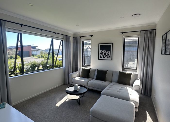  at 34 Waituarua Drive, Takanini, Auckland