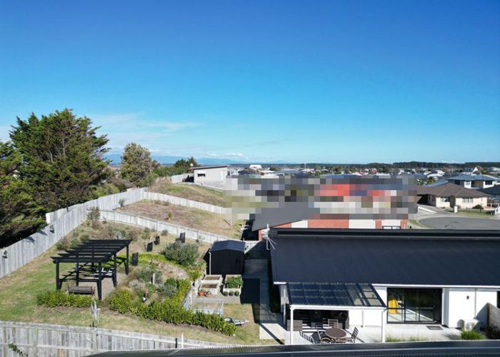 at 17 Oxnam Place, Foxton Beach, Foxton