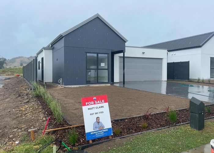  at 25 Ferndale Drive, Kawakawa Bay, Manukau City, Auckland