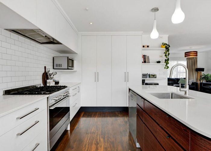  at 19 Alberta Road, Glen Avon, New Plymouth