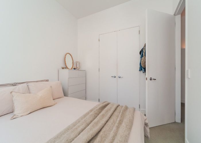  at 5/32 Cuba Street, Te Aro, Wellington