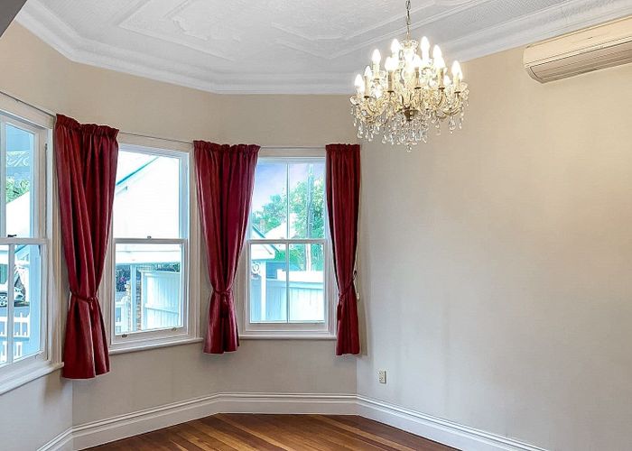  at 7 Lillington Road, Remuera, Auckland