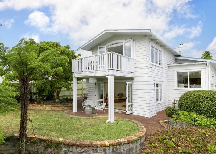  at 29 Peel Street, Westmere, Auckland