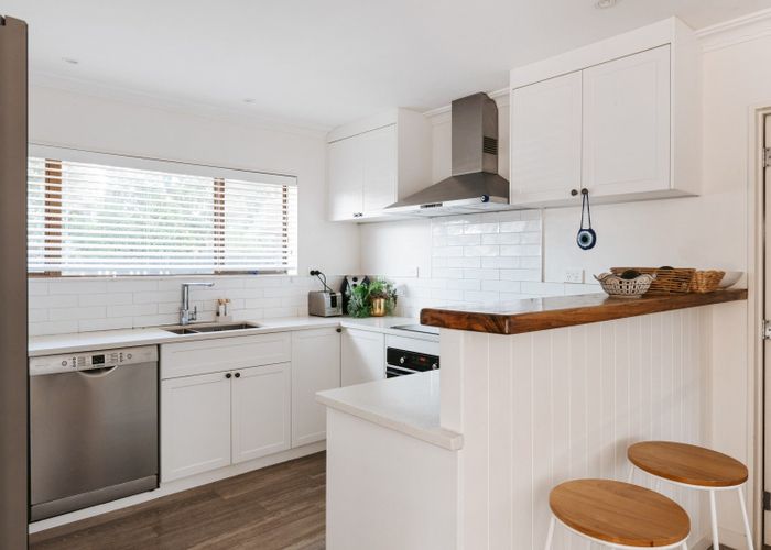  at 44 Te Ngaio Road, Mount Maunganui, Tauranga, Bay Of Plenty