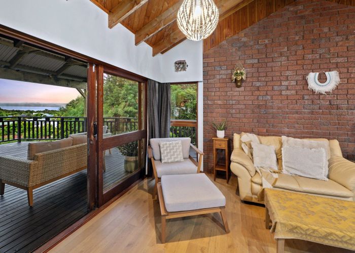  at 11 Rika Place, Kawaha Point, Rotorua, Bay Of Plenty