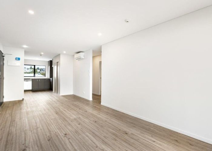  at 204 (C3-1)/2 Castledine Crescent, Glen Innes, Auckland City, Auckland