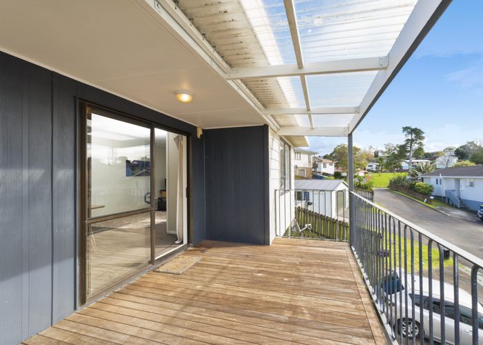  at 12 Halloran Place, Massey, Waitakere City, Auckland