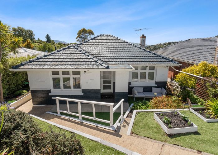  at 115 Riselaw Road, Calton Hill, Dunedin