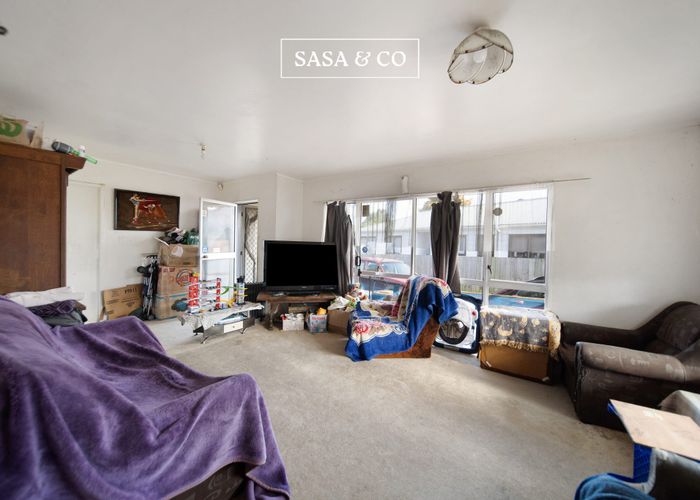  at 4 Stoll Place, Clendon Park, Manukau City, Auckland